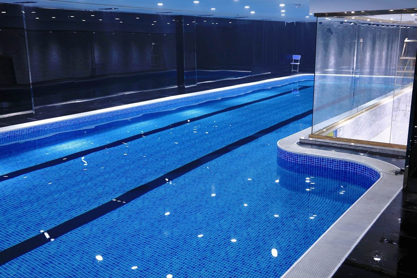 Hotel Pools